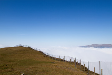 Fototapeta premium green lawns and mountains in fog trabzon turkey