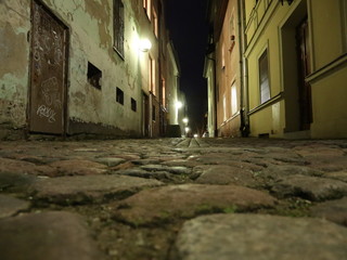 Stara uliczka w nocy © Michal