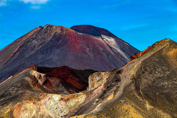 Tongariro Crossing NP in new zealand5