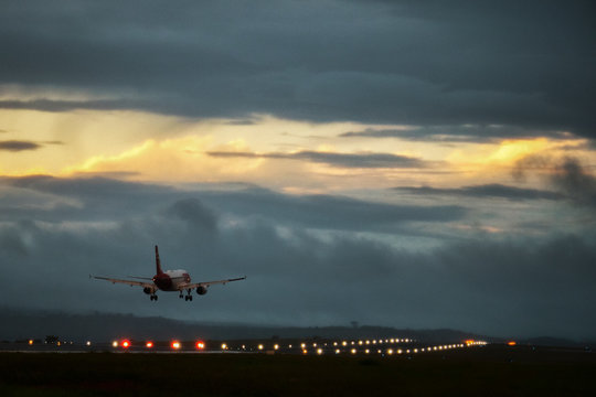 Aeroporto Internacional De Confins - Tancredo Neves