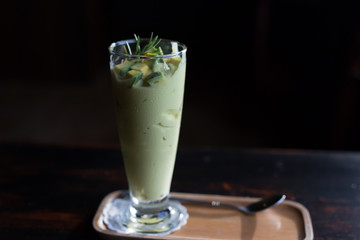 cocktail with ice and mint