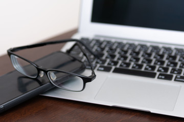 メガネとスマホとPC