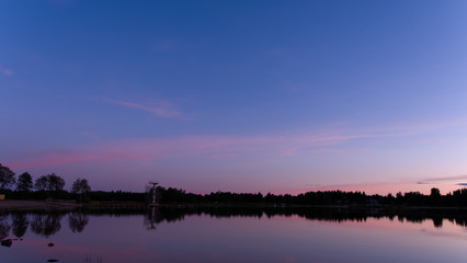 Obraz premium Skyscape and lakescape at sunset