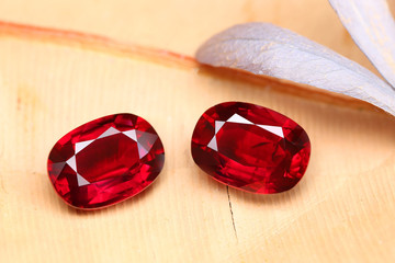 Red Gem Art and Decoration Gemstone RED RUBY