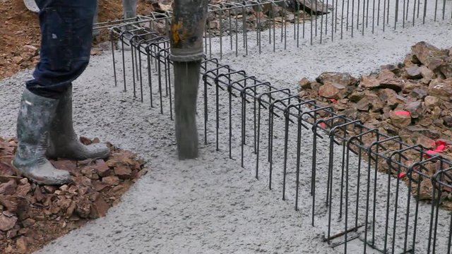 b&eacute;tonni&egrave;re et toupie de b&eacute;ton pour ma&ccedil;onnerie