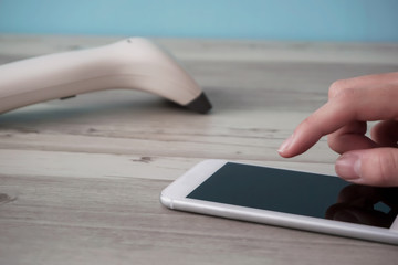 Looking for a smartphone payment app or loyalty card app　スマホ決済のアプリまたはポイントカードのアプリを探している