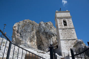 Pietracupa, Campobasso, Molise. Panorama. The village was built on a huge limestone formation,...