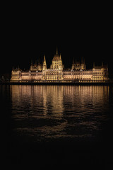 Fototapeta na wymiar Pretty view of the illuminated Budapest parliament