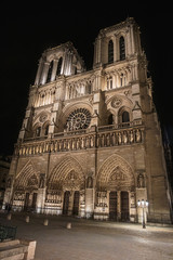 Fototapeta na wymiar View of the Cathedral of Notre Dame De Paris