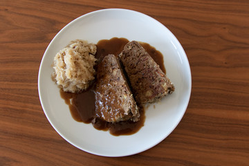 Semmelknödel mit Sauerkraut