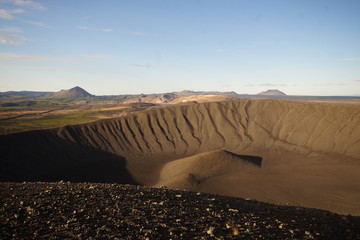 Krater von Gasexplosion, Island © Valerie