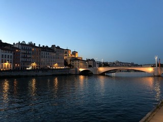 Lyon de nuit