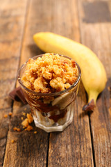crumble with banana and chocolate