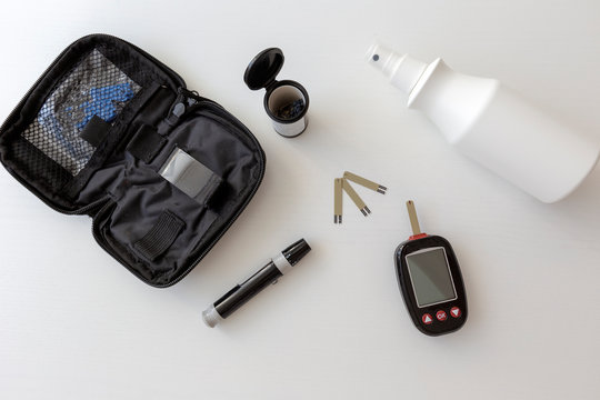 Glucose Meter for Diabetes - Glucometer, Strips, Pen, Dessing Gel.
