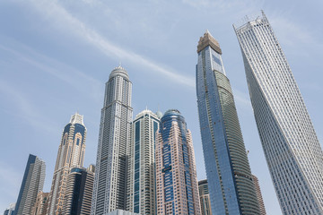 Fototapeta na wymiar high rise building in dubai