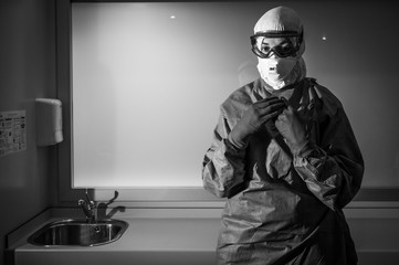 Personal sanitario se protege en la epidemia de covid19