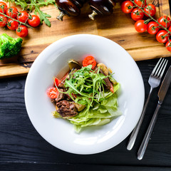 fresh grilled beef salad