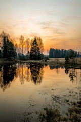 Fototapeta premium Sunset on the lake