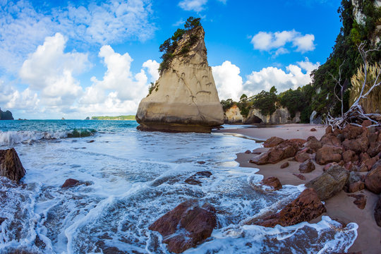 Tidal wave in Cathedral Cove