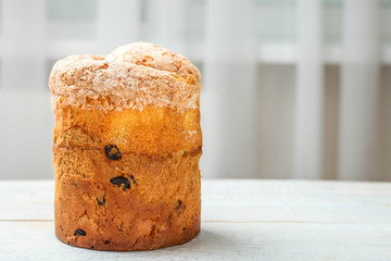 Easter cake with raisins