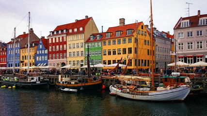 Fototapeta na wymiar Traditional Houses Nyhavn in Copenhagen, Denmark