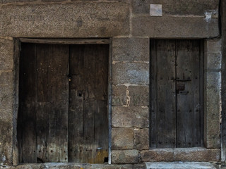Fototapeta na wymiar Old doors in the historic town of Miranda del Castanar. Spain.