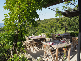 Quaint outdoor dining locations in the countryside of Provence