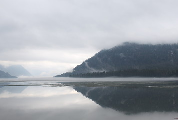 wallpaper mountains cloud water