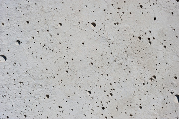 Concrete wall with air pores - 