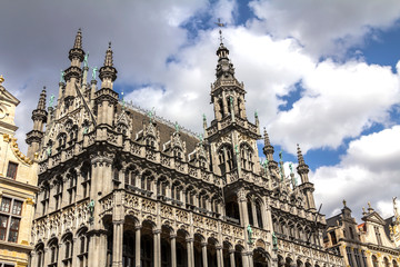 Fototapeta na wymiar the Grand Place and the Maison du Roi, a neo-gothic style building from the XIXth century, which houses the Museum of the City of Brussels.