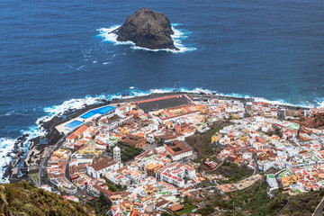 Blick vom Mirador de Garachico auf  Garachico in Teneriffa