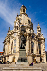 Fototapeta na wymiar Dresden-Martin Luther Denkmal vor der Frauenkirche