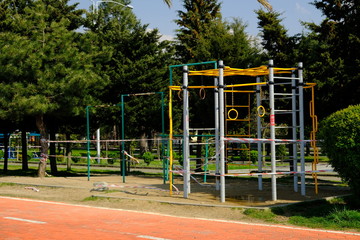 Street exercise equipment is closed for access. Georgian inscription "Do not enter" Prohibition in connection with the coronovirus. Limitations to minimize contact with surfaces. Spring is the day. Bo