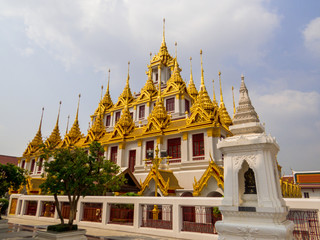 Fototapeta premium Loha Prasat Temple, Bangkok, Thailand