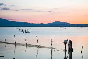 Giliaquas Park: sunset over the lagoon