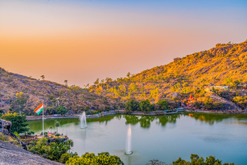 Fototapeta na wymiar Nakki Lake is a lake in the Indian hill station of Mount Abu in Aravalli range.