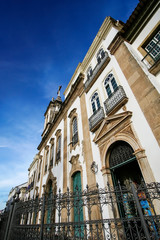 Fachada de igreja barroca em Salvador, Bahia