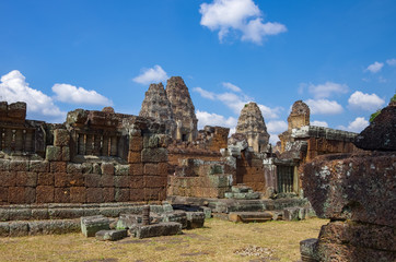 Fototapeta premium The Pre Rup Temple, built from brick, laterite and sandstone in Siem Reap, Cambodia