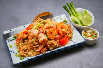 Fried rice with shrimp 