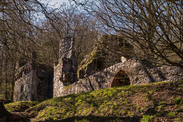 Ruine der Burg Rodenstein in Fr&auml;nkisch-Crumbach im Odenwald, Hessen, Deutschland 