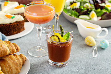 Refreshing cocktails for Easter brunch with mimosas and bloody mary