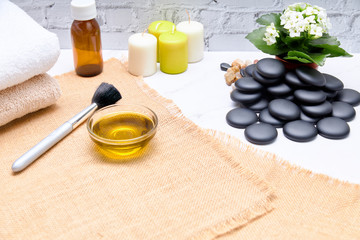 Obraz na płótnie Canvas Oil extract bowl for skin care and treatment in a Spa