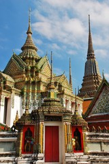 Fototapeta premium Wat Pho Wat Phra Chetuphon temple, Bangkok Thailand.