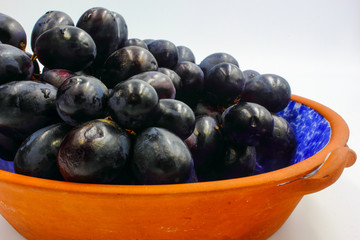 bowl of grapes