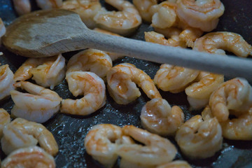 Cooking fresh shrimps, home cooking