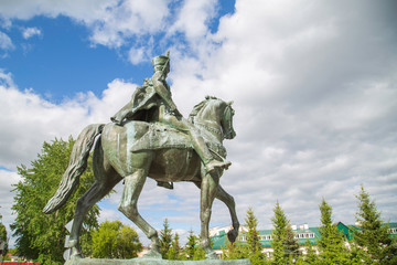 Obraz premium bronze monument to Nadezhda Durova in Yelabuga, equestrian monument
