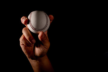 右手投げ投手の変化球の握り方