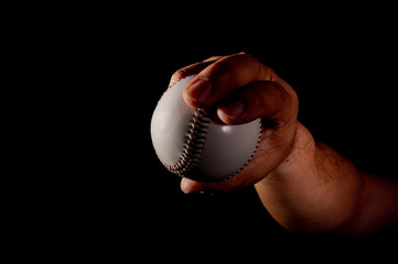 右手投げ投手の変化球の握り方