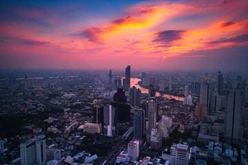 Fototapeta premium Cityscape landscape view sunset view of Bangkok metropolis