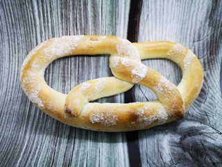 typisch österreichische Brezel